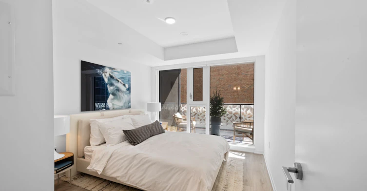 411-101 Roehampton Avenue, Toronto, ON, M4P 2W2 - 4