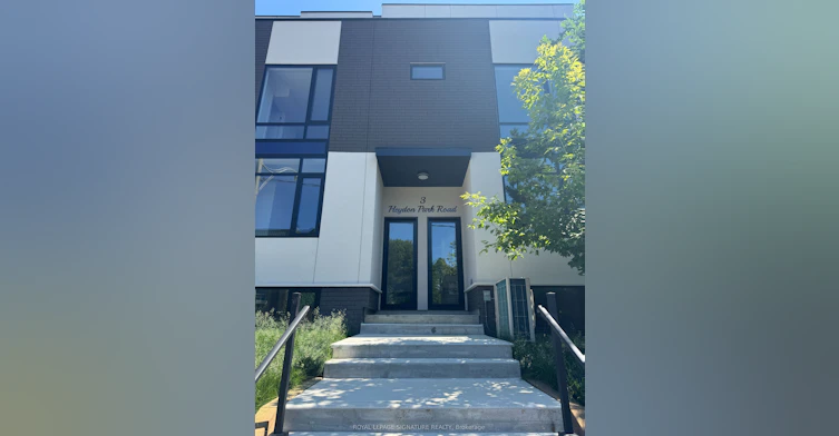 Main/Upper-3 Heydon Park Road, Toronto, ON, M6J 2C7 - 2