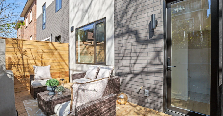 Main/Upper-3 Heydon Park Road, Toronto, ON, M6J 2C7 - 23