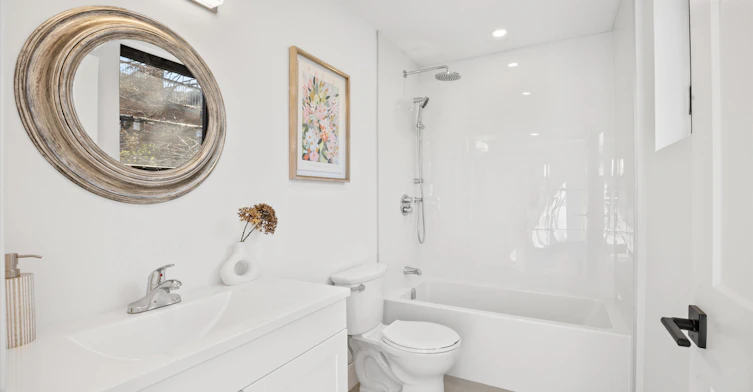 Main/Upper-3 Heydon Park Road, Toronto, ON, M6J 2C7 - 14