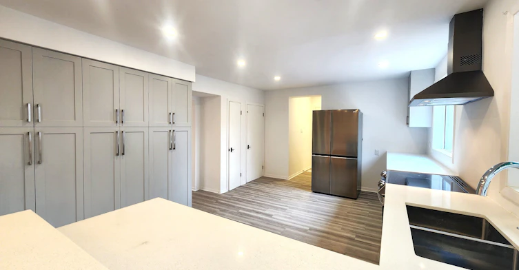35 Shippigan Crescent, Toronto, ON, M2J 2G1 - 9