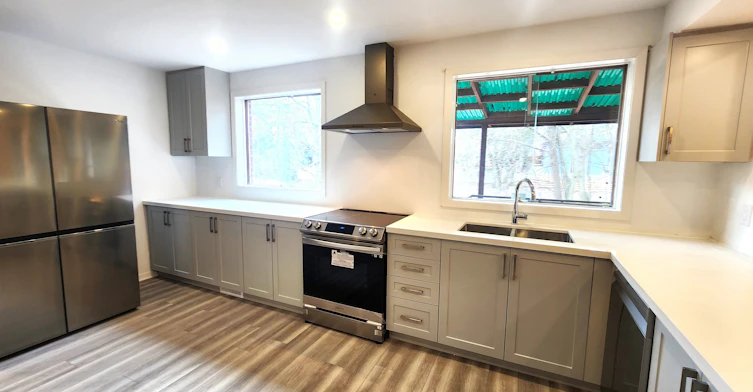 35 Shippigan Crescent, Toronto, ON, M2J 2G1 - 11