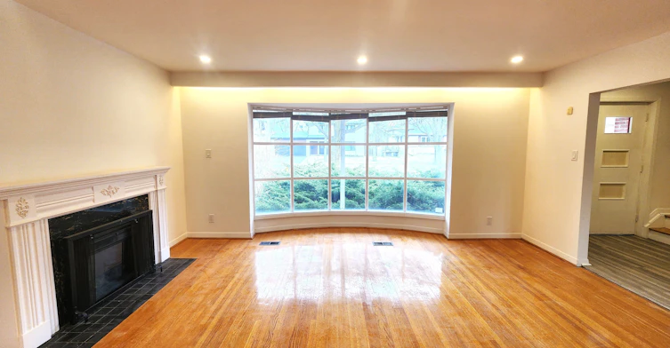 35 Shippigan Crescent, Toronto, ON, M2J 2G1 - 4