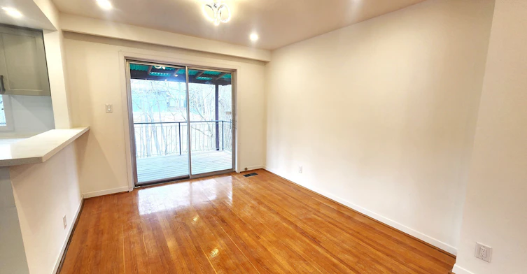 35 Shippigan Crescent, Toronto, ON, M2J 2G1 - 3