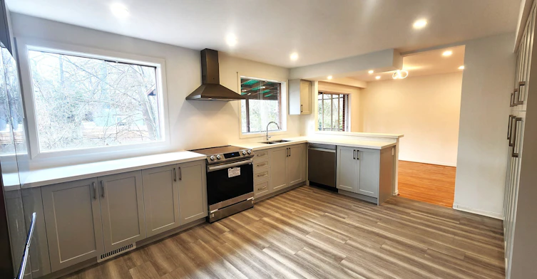 35 Shippigan Crescent, Toronto, ON, M2J 2G1 - 10