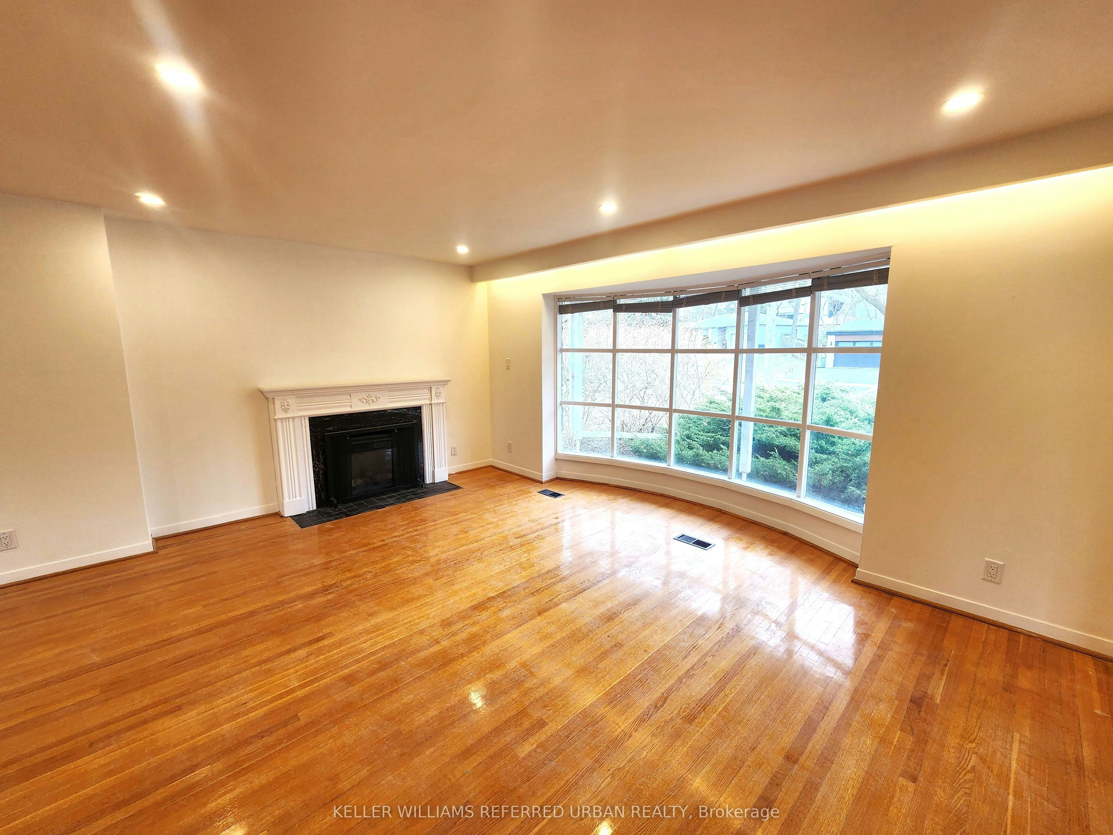 35 Shippigan Crescent, Toronto, ON, M2J 2G1 - 7