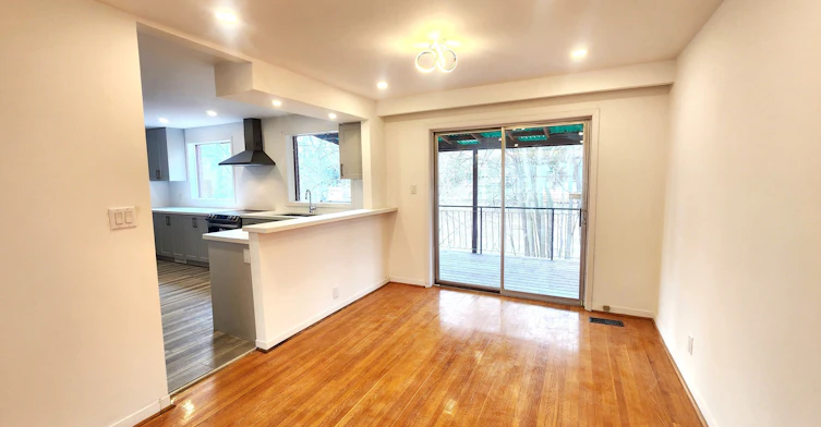 35 Shippigan Crescent, Toronto, ON, M2J 2G1 - 2