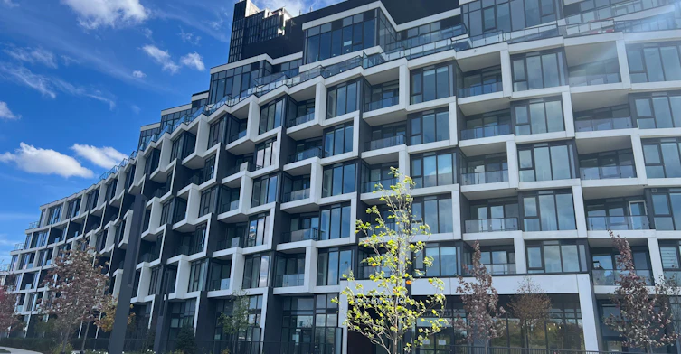 624-1 Kyle Lowry Road, Toronto, ON, M3C 0S6
