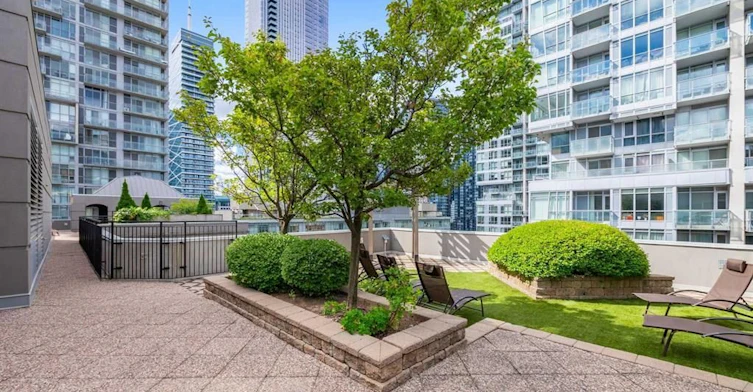 1221-140 Simcoe Street, Toronto, ON, M5H 4E9 - 16