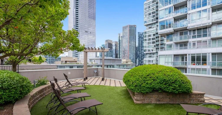 1221-140 Simcoe Street, Toronto, ON, M5H 4E9 - 17