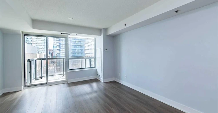 715-318 Richmond Street W, Toronto, ON, M5V 1X2 - 5