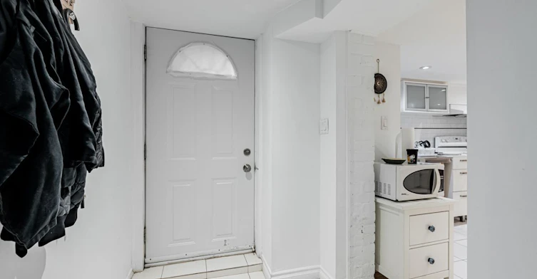 B-1069 College Street, Toronto, ON, M6H 1B2 - 5