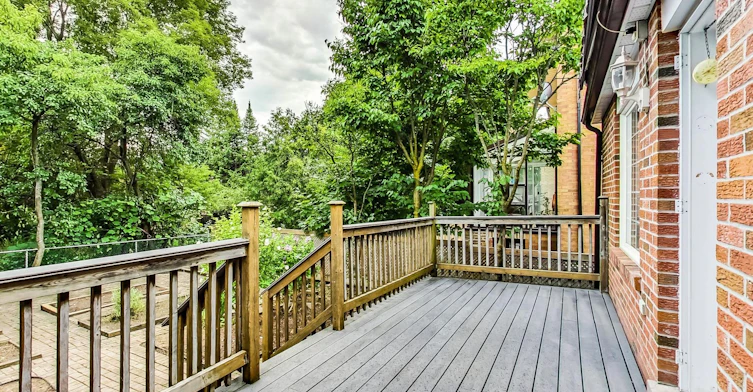 95 Poyntz Avenue, Toronto, ON, M2N 1J3 - 4