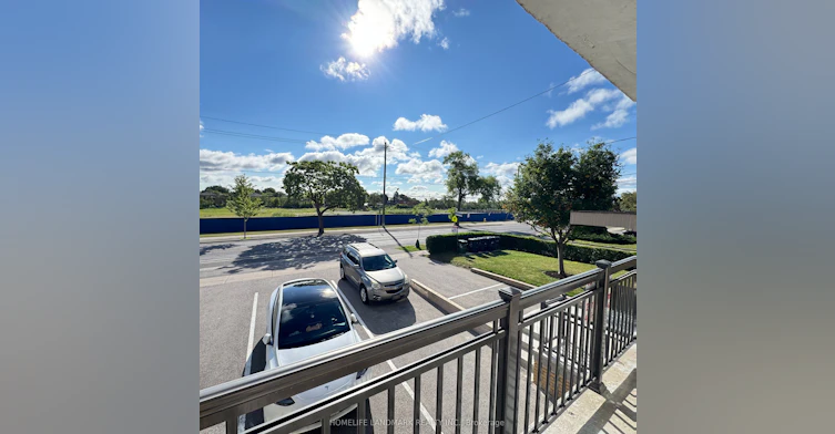 Unit 2-240 Wilmington Avenue, Toronto, ON, M3H 5K3 - 14