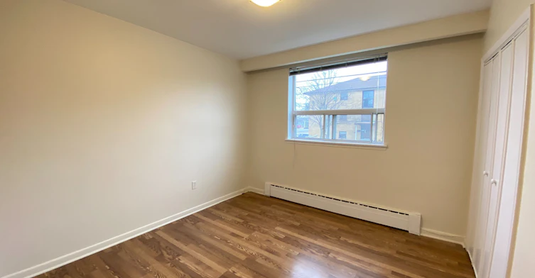 Unit 2-240 Wilmington Avenue, Toronto, ON, M3H 5K3 - 11