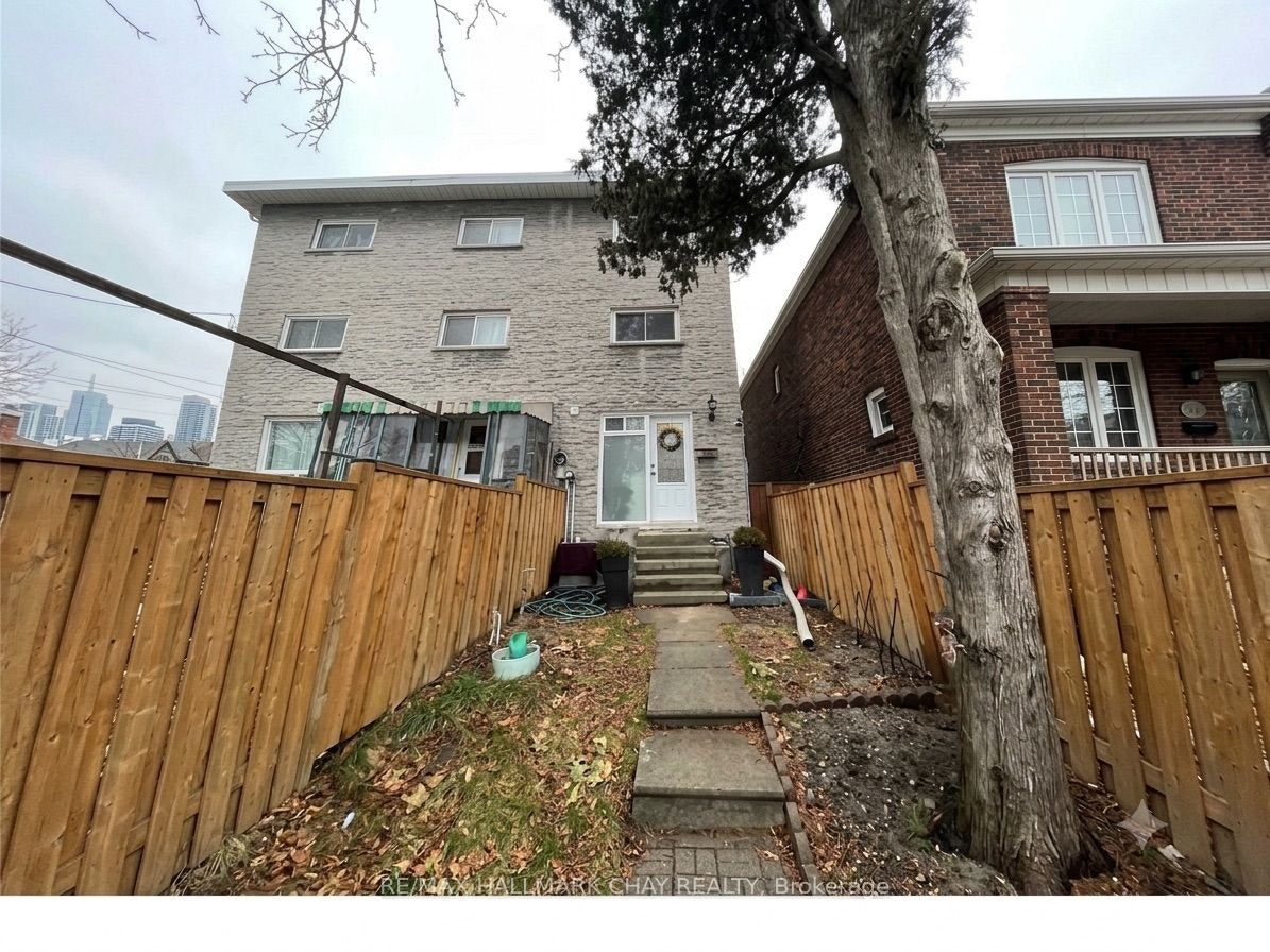 48 Carr Street, Toronto, ON, M5T 1B7 - 3