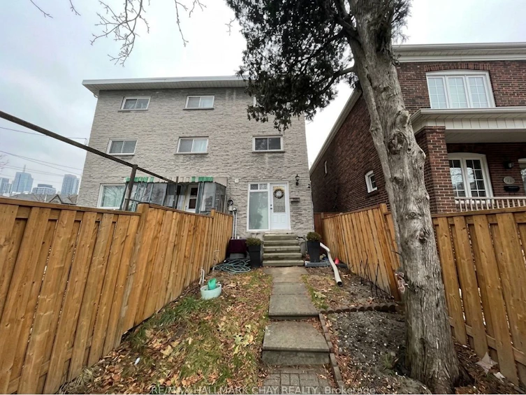48 Carr Street, Toronto, ON, M5T 1B7 - 3