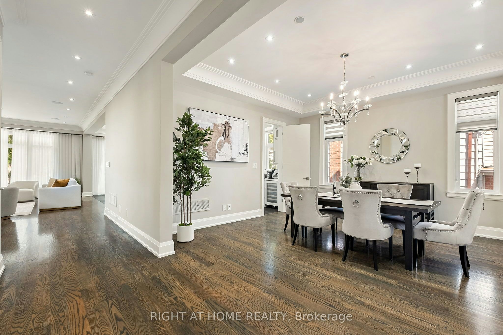 316 Churchill Avenue, Toronto, ON, M2R 1E7 - 5