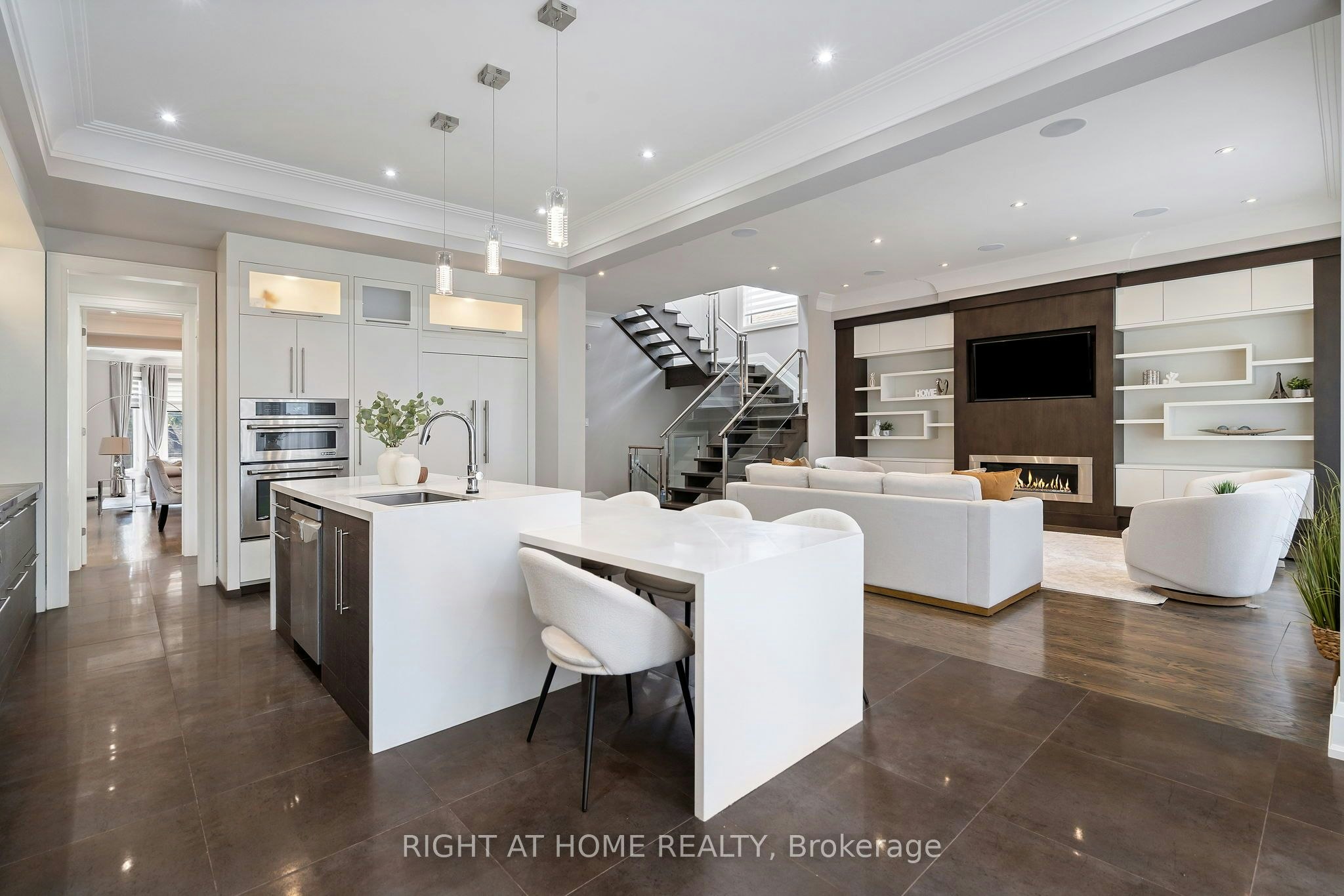 316 Churchill Avenue, Toronto, ON, M2R 1E7 - 13