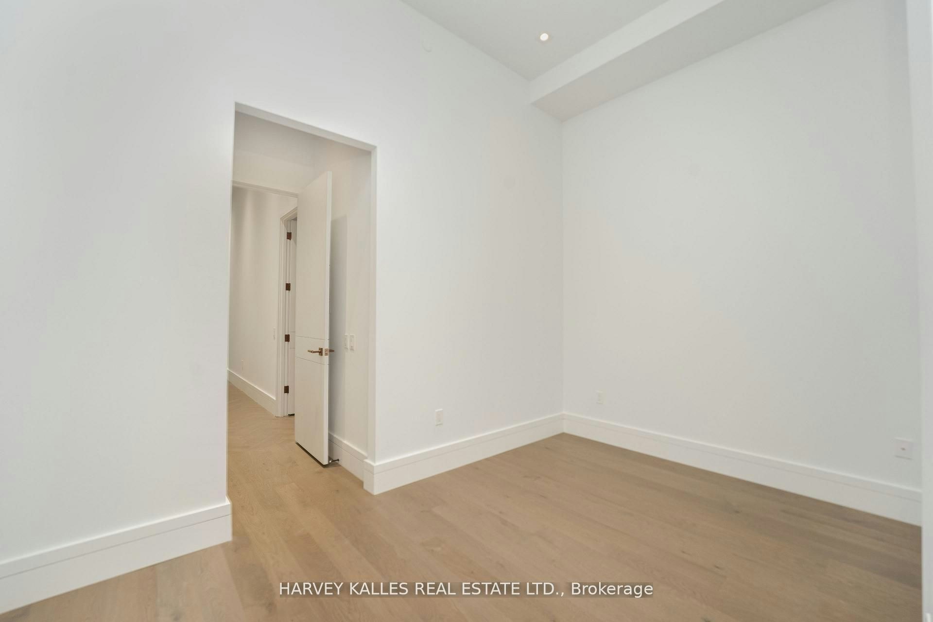 2002-215 Lonsdale Road, Toronto, ON, M4V 1W7 - 11