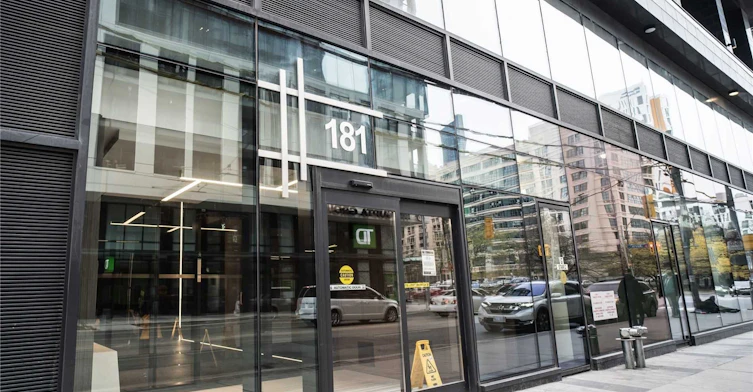 2002-181 Dundas Street, Toronto, ON, M5A 0N5 - 19