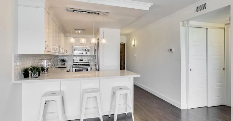 1509-914 Yonge Street, Toronto, ON, M4W 3C8 - 4