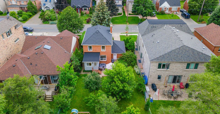 31 Brookview Drive, Toronto, ON, M6A 2K4 - 38