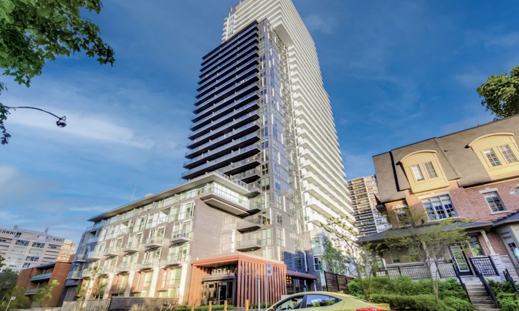 1110-101 Erskine Avenue