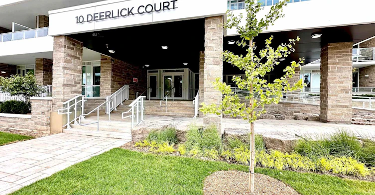 302-10 Deerlick Court, Toronto, ON, M3A 0A7