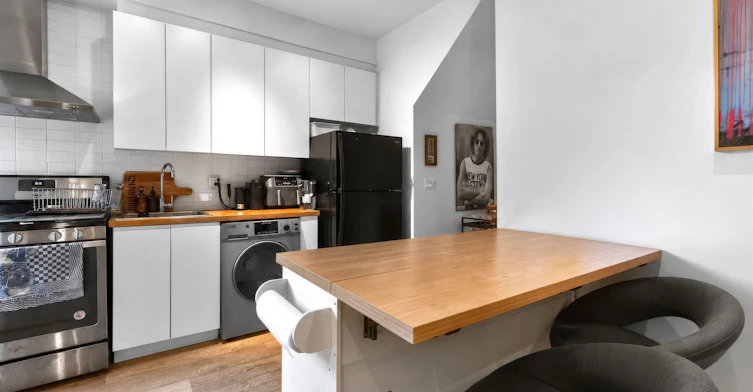 65 Rusholme Park Crescent, Toronto, ON, M6J 2E1 - 9
