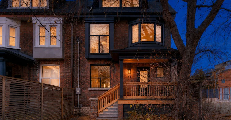 65 Rusholme Park Crescent, Toronto, ON, M6J 2E1 - 2
