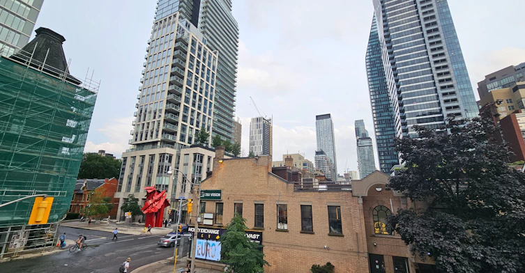 203-648A Yonge Street, Toronto, ON, M4Y 2A6 - 18