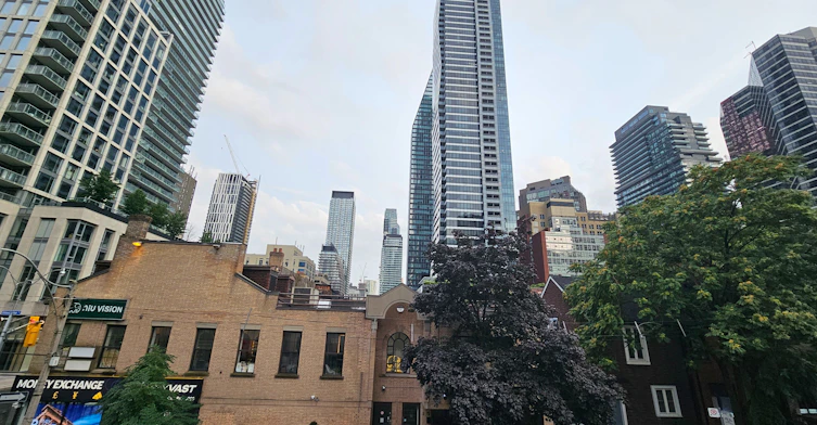 203-648A Yonge Street, Toronto, ON, M4Y 2A6 - 19