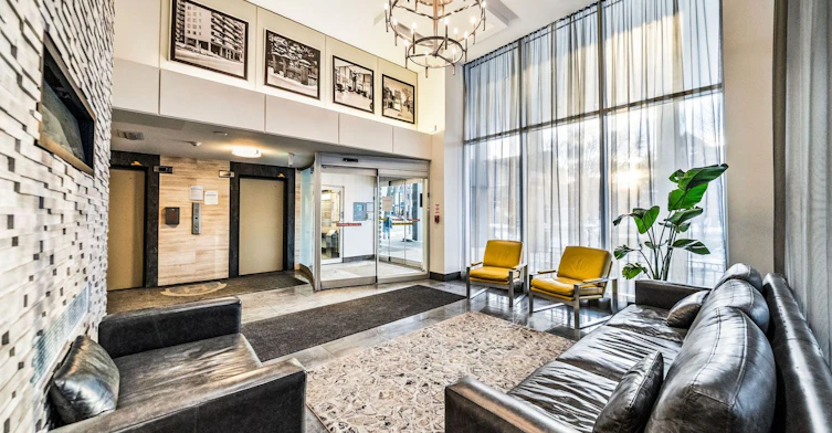 611-103 Avenue Avenue, Toronto, ON, M5R 1B1 - 6