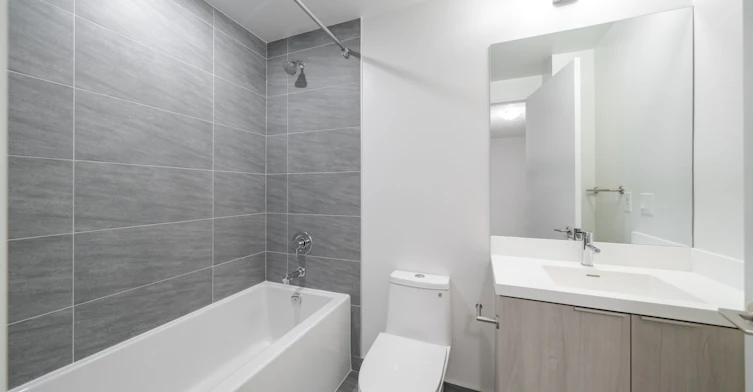 808-400 King Street W, Toronto, ON, M5V 1K2 - 13