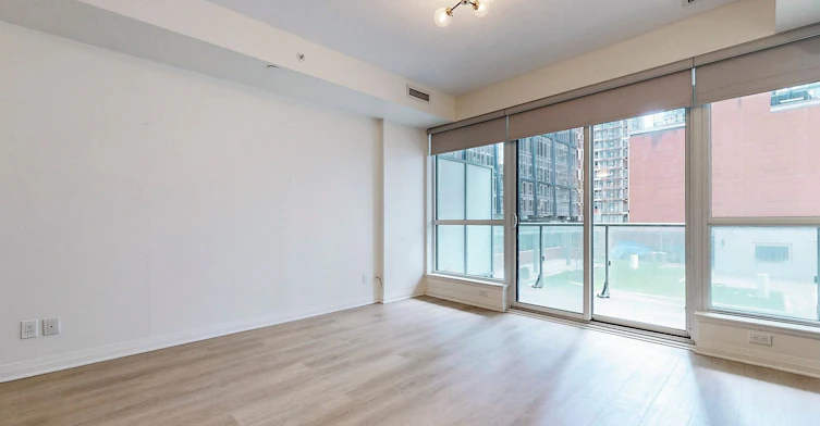 710-8 Mercer Street, Toronto, ON, M5V 0C4 - 6