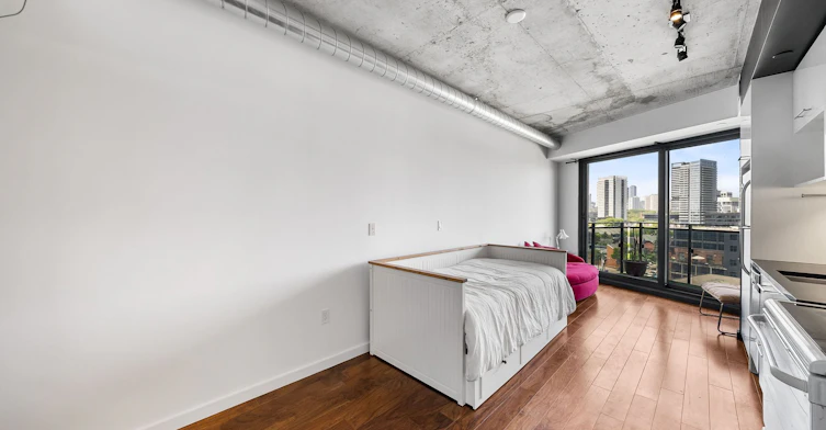 917-51 Trolley Crescent, Toronto, ON, M5A 0E9 - 7