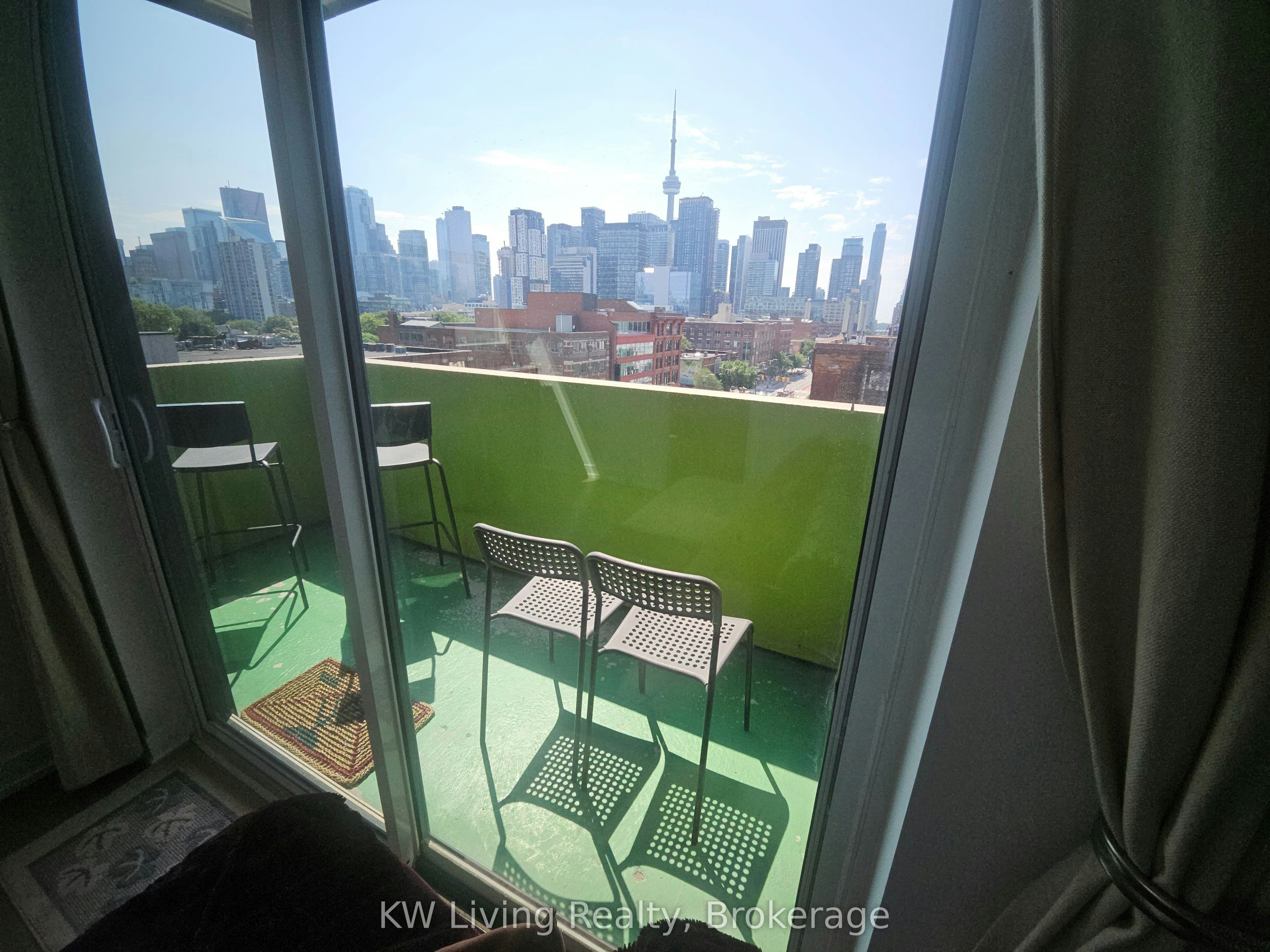 810-10 Willison Square, Toronto, ON, M5T 0A8 - 5