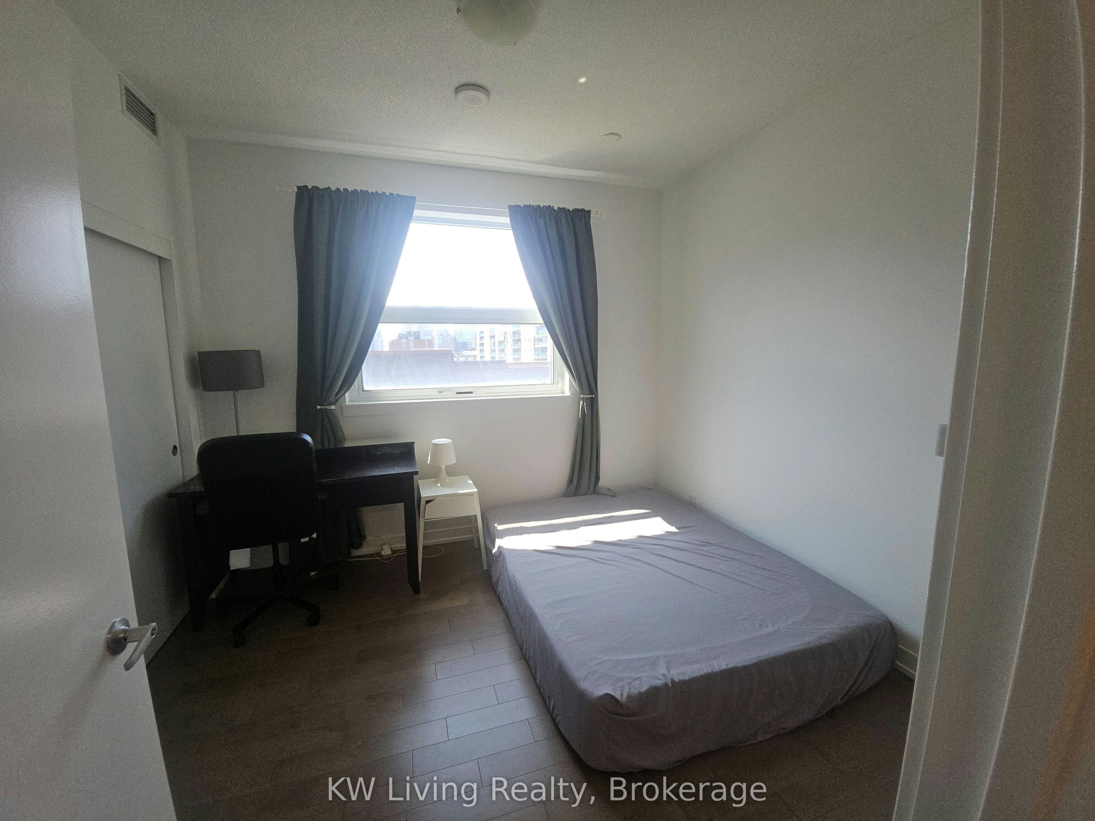 810-10 Willison Square, Toronto, ON, M5T 0A8 - 8