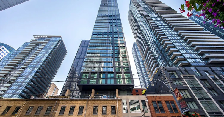 4004-327 King Street W, Toronto, ON, M5V 0W7