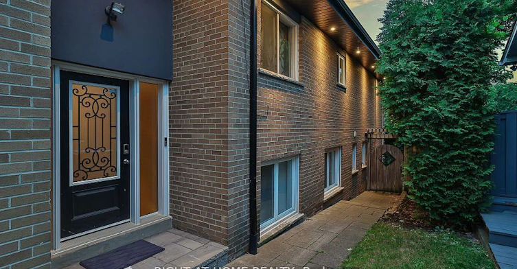 40 Heathview Avenue, Toronto, ON, M2K 2C1 - 5