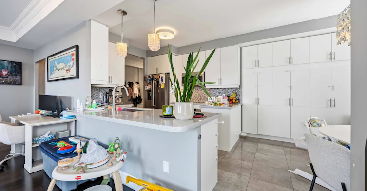3403-35 Balmuto Street, Toronto, ON, M4Y 0A3 - 11