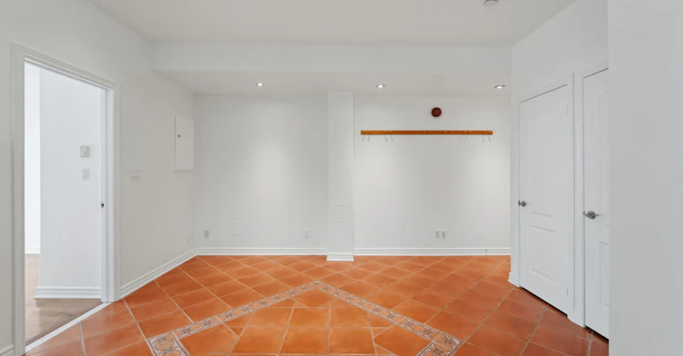 Apt 2-180 Bellwoods Avenue, Toronto, ON, M6J 2P9 - 8