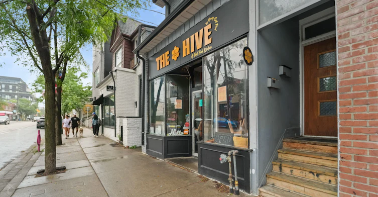 Apt 2-180 Bellwoods Avenue, Toronto, ON, M6J 2P9 - 18