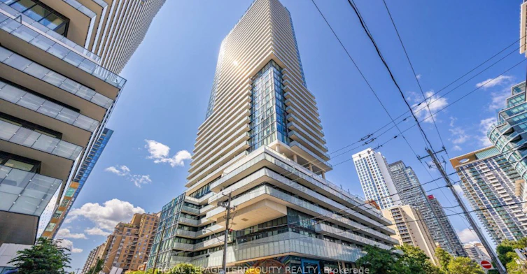 330-161 Roehampton Avenue, Toronto, ON, M4P 0C8