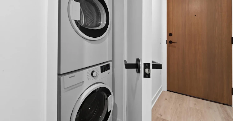 4303-55 Charles Street E, Toronto, ON, M4Y 0J1 - 4