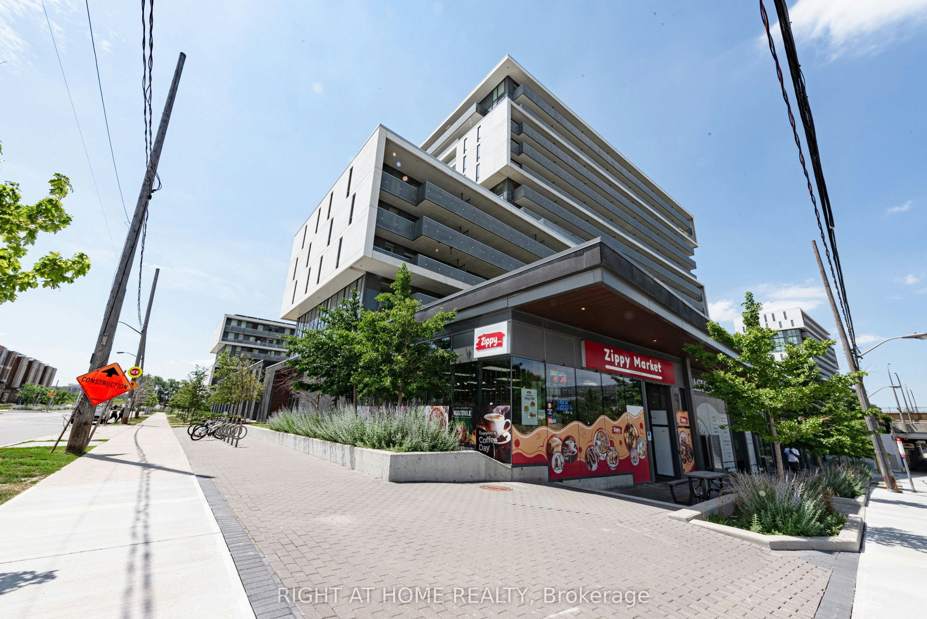 101-118 Varna Drive, Toronto, ON, M6A 1N3 - 28