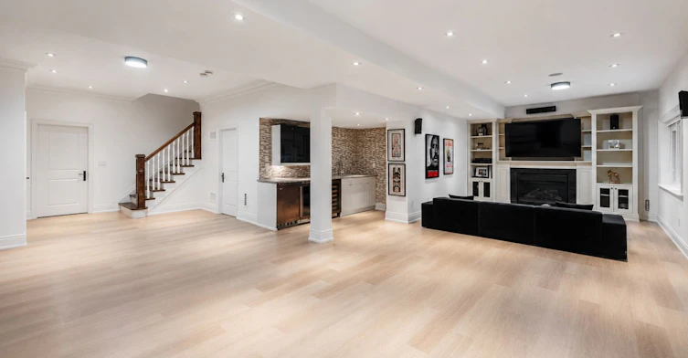 35 Wentworth Avenue, Toronto, ON, M2N 1T5 - 34
