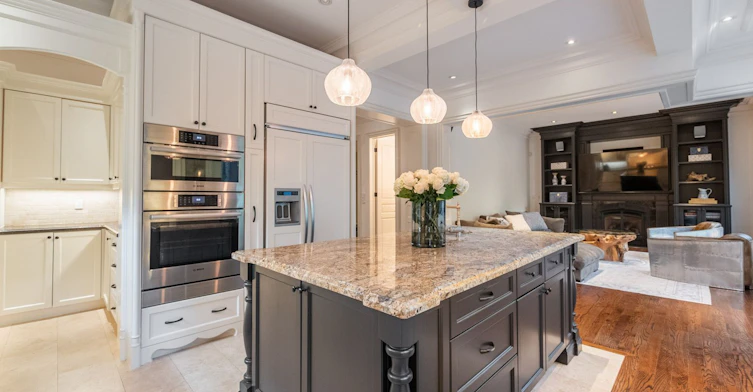 35 Wentworth Avenue, Toronto, ON, M2N 1T5 - 13