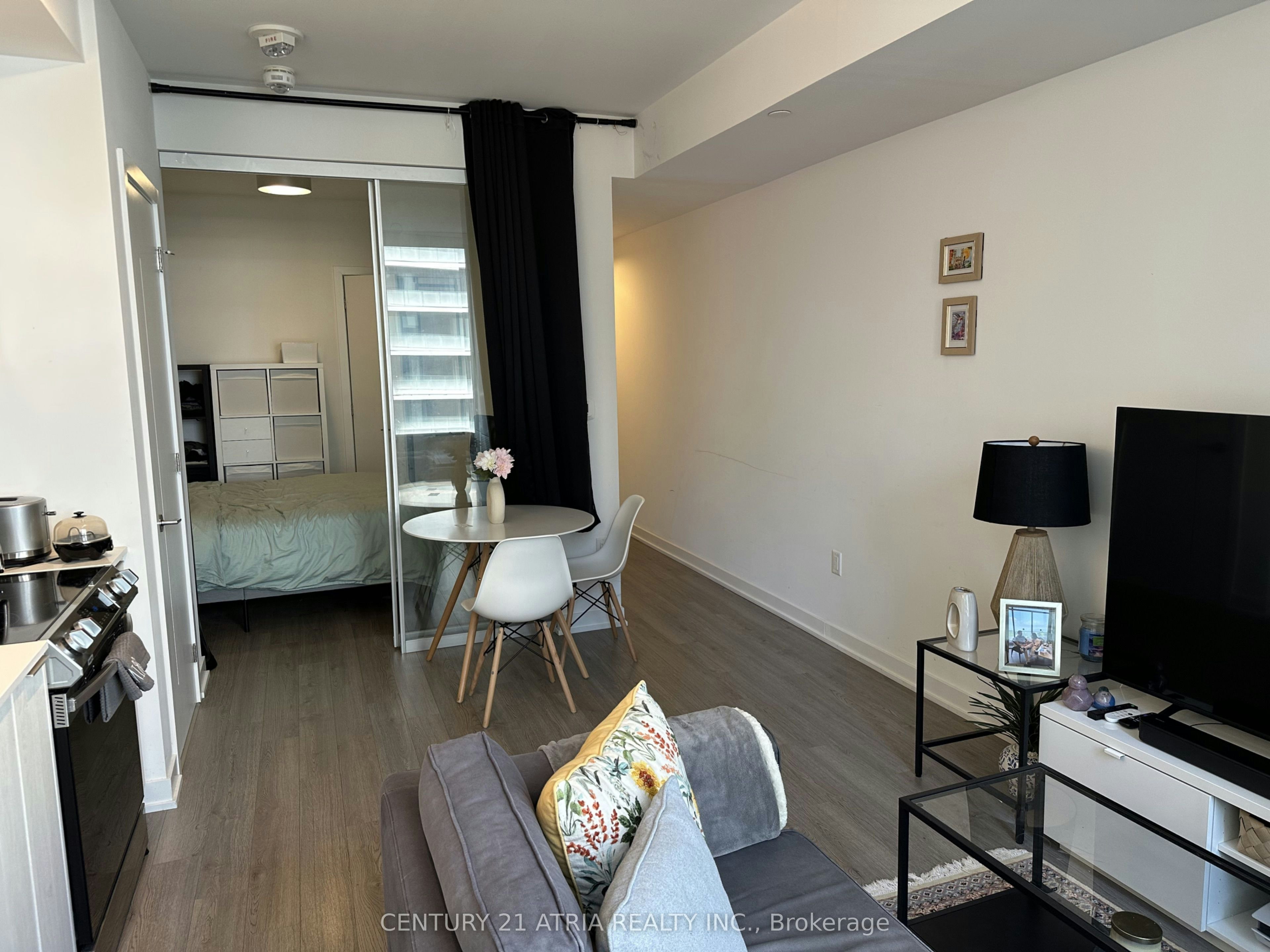 1005-357 King Street W, Toronto, ON, M5V 0S7 - 7